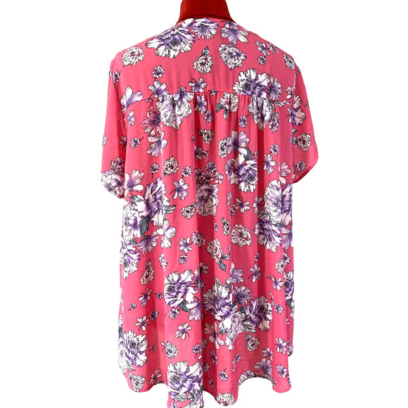 Torrid Plus Size Short Sleeve Tunic Top Blouse 18/20 Pink Floral Sheer Relaxed - Picture 3 of 8